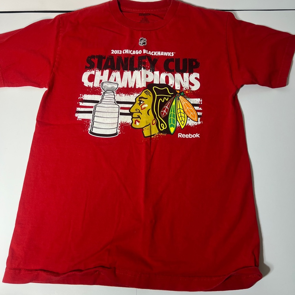 Blackhawks Reebok Medium Red T Shirt 2013 Stanley Cup Champs NHL